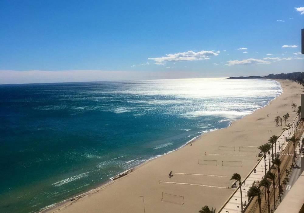 Moderne, Lumineux, Balcon, Piscine, Parking Apartment *